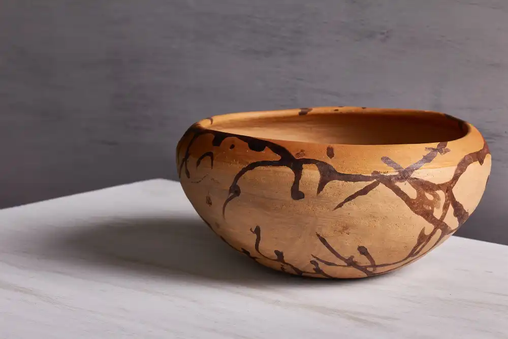 Barro chorreado fruit bowl side view